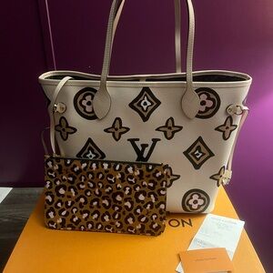 Authentic Limited addition Louis Vuitton Wild at Heart Neverfull. Crème color